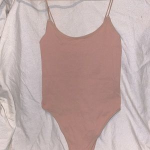Nude seamless bodysuit !